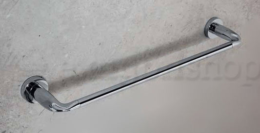 Colombo Basic portasciugamani 65 cm Cromo, dettaglio ravvicinato del materiale e dell'aggancio - Colombo Design