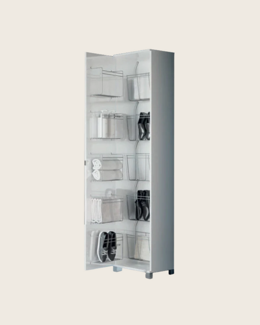 Scarpiera 42x32 con specchio H 190 bianco lucido Capri ambientato in spazio living con arredi coordinati - Exagonshop