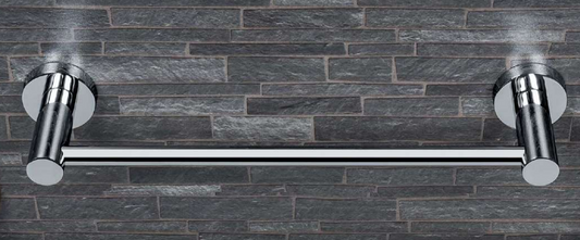 Colombo Plus Porta asciugamani 83 cm in ottone cromo, dettaglio ravvicinato del materiale e dell'aggancio - Colombo Design