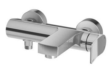 Paffoni Tilt Ti022cr Miscelatore Vasca Senza Duplex Cromo ambientato in box doccia con pareti in vetro