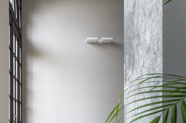 Lampada da parete per interni a luce indiretta bianco Flos Fort Knox Wall LED Mini