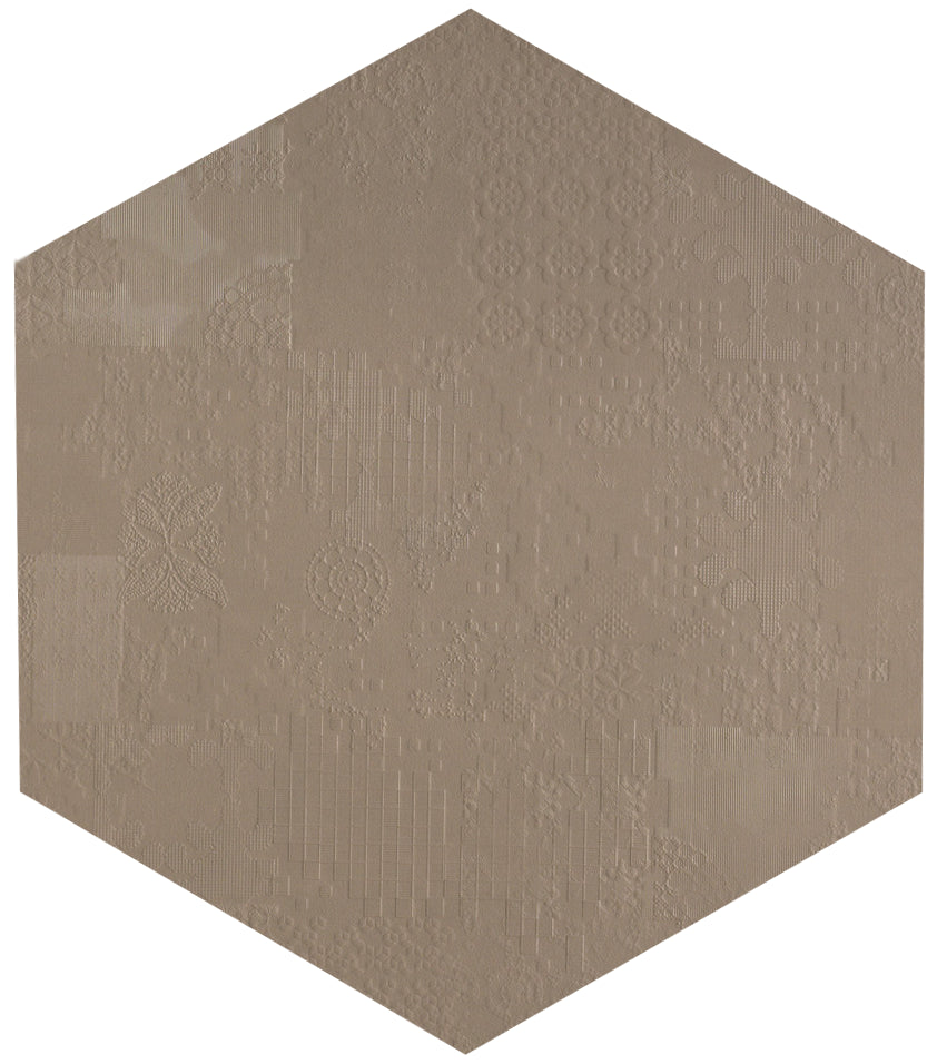 Mutina Dechiner Decor Piastrella Esagonale Rettificato Relief Spazzolato Cm 60x60 In Gres Porcellanato Ecru