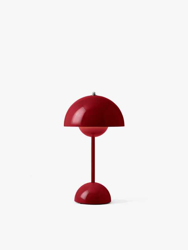 &Tradition Flowerpot VP9 Lampada ricaricabile da interno Rosso, vista del design e della finitura