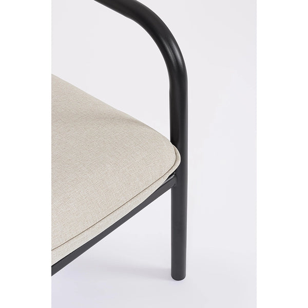 Andrea Bizzotto Ostuni salotto outdoor antracite con visto dall'alto, composizione e proporzioni
