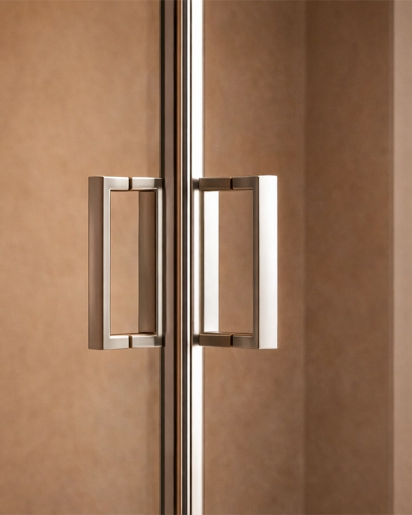 Box doccia 80x160 Nuvola un anta scorrevole reversibile 6 Cromato installato in bagno moderno con ante in vetro temperato...
