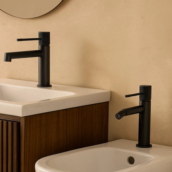 Coppia rubinetti lavabo e bidet senza scarico in ottone nero opaco Melin