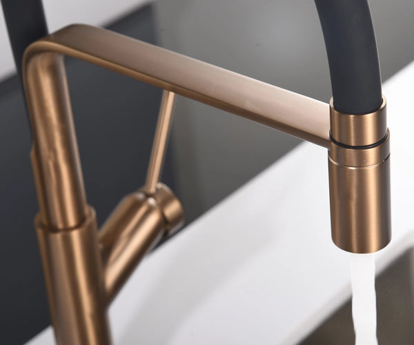 Miscelatore cucina flessibile Imola oro rosa spazzolato