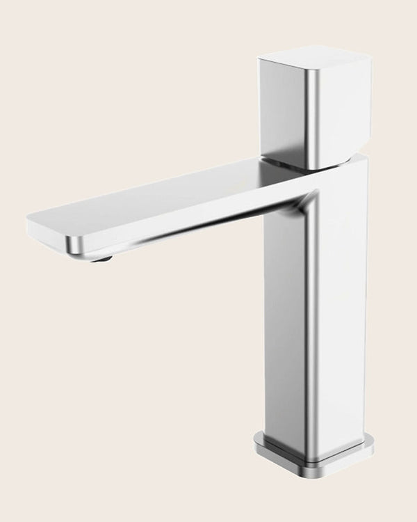 Miscelatore lavabo monocomando cromo Lotus, vista frontale su sfondo bianco - Exagonshop