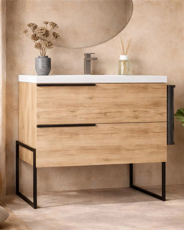 Mobile bagno 80x45 Quercia Venezia a pavimento con Quercia Naturale in opaco con lavabo e rubinetteria, vista frontale su...
