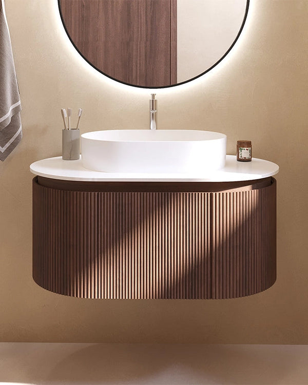 Mobile bagno 90x50 Siviglia cannettato quercia scuro lavabo in ceramica e opaco con lavabo e rubinetteria, vista frontale...