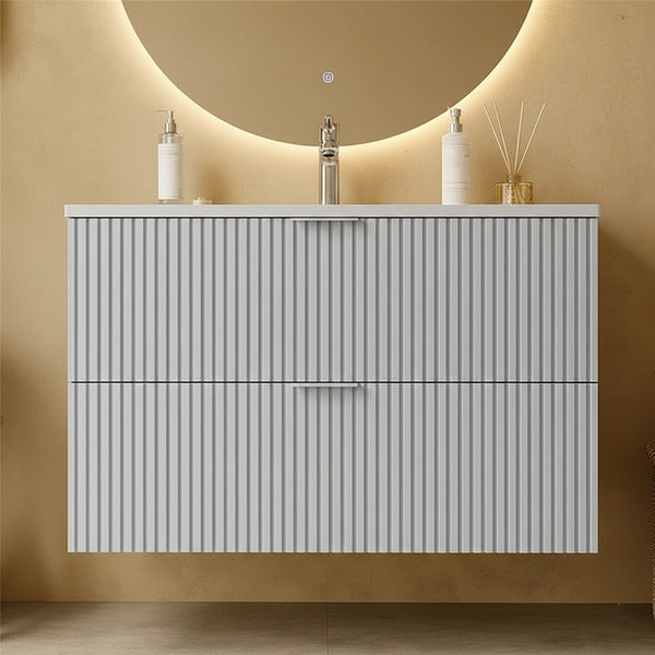 Mobile bagno bianco opaco 82x47 cannettato Teramo con lavabo in ceramica