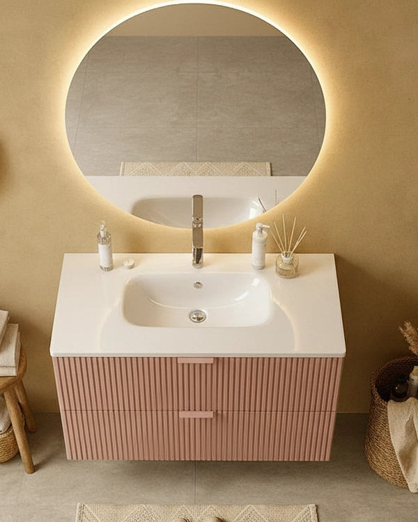 Mobile bagno cannettato rosa 102x47 lavabo in ceramica ambientato in bagno moderno con specchio e accessori - Exagonshop