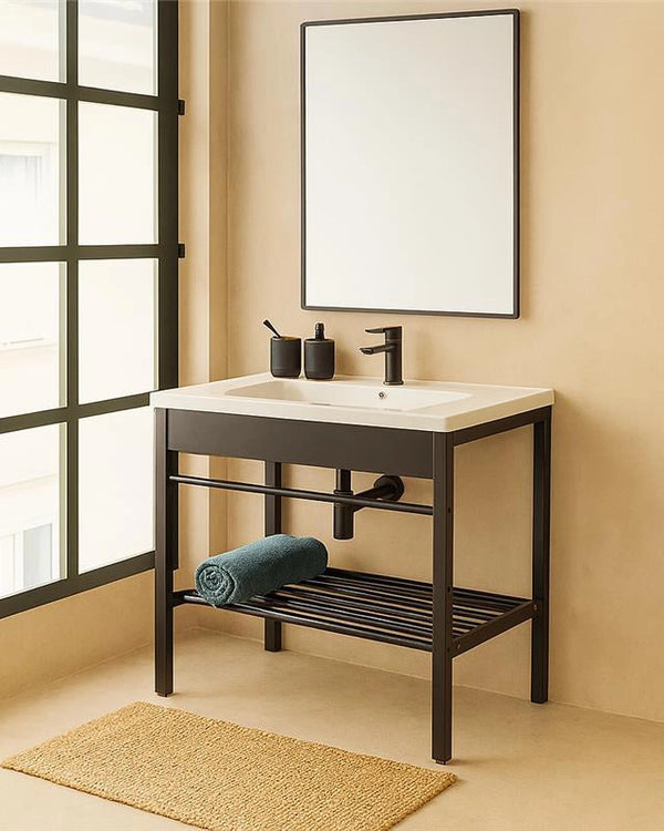 Mobile bagno 60x47 a pavimento nero con lavabo e specchio con lavabo e rubinetteria, vista frontale su sfondo neutro...