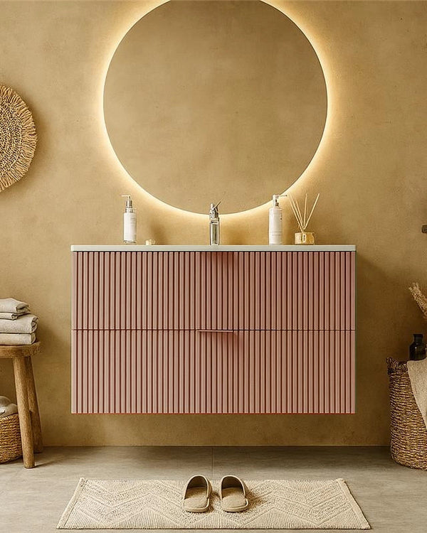 Mobile bagno cannettato rosa 102x47 lavabo in ceramica in opaco con lavabo e rubinetteria, vista frontale su sfondo...