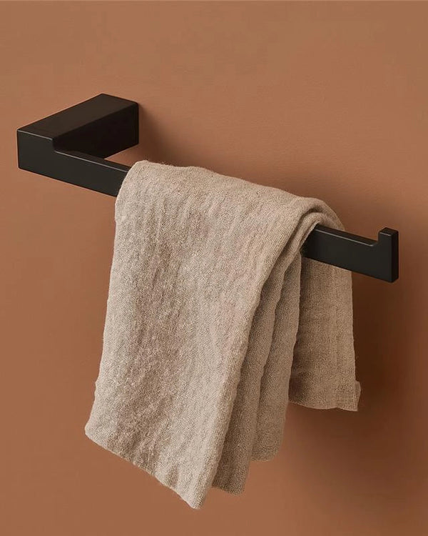 Porta salviette in alluminio nero Sky in opaco montato a parete, vista del design e della finitura - Exagonshop