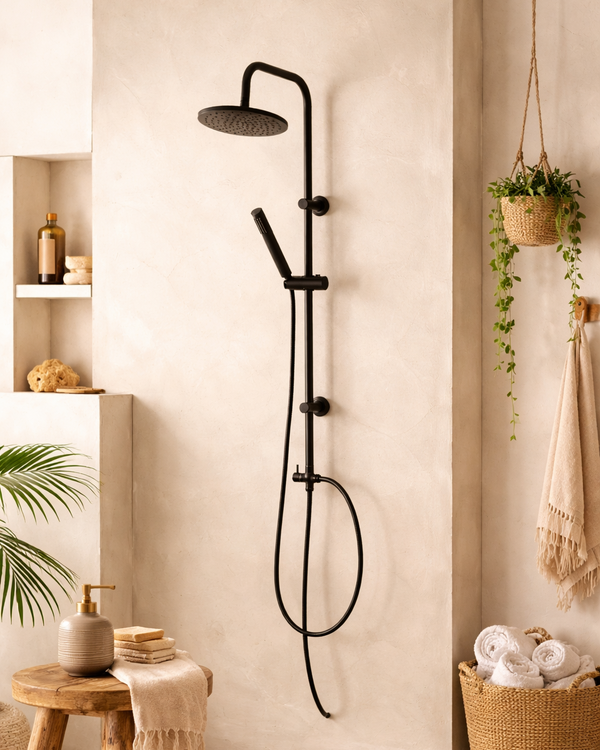 Colonna doccia con soffione 20 cm tondo in acciaio nero in opaco, vista frontale della maniglia e della bocca di...
