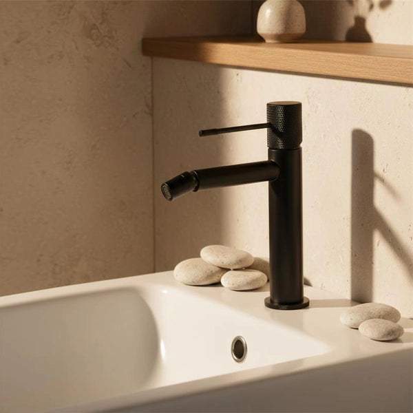 Rubinetto miscelatore bidet senza scarico in ottone nero opaco Melin
