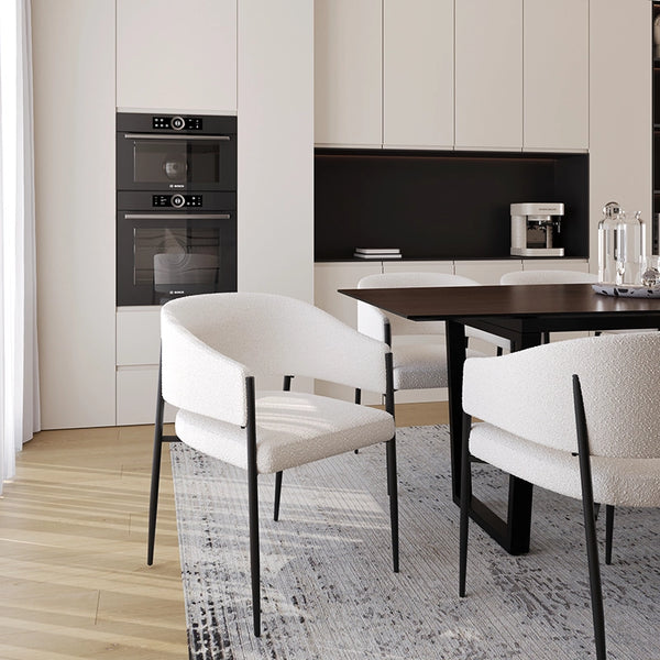 Sedia imbottita da interno effetto boucle bianca