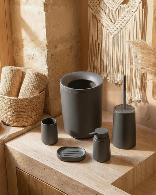 Set Accessori bagno 5 pz Grigio Pop, dettaglio ravvicinato del materiale e dell'aggancio - Exagonshop