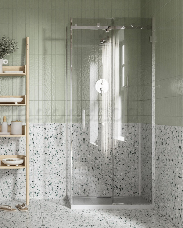 Box doccia 80x100 Sofia un anta scorrevole reversibile Cromo Lucido installato in bagno moderno con ante in vetro...