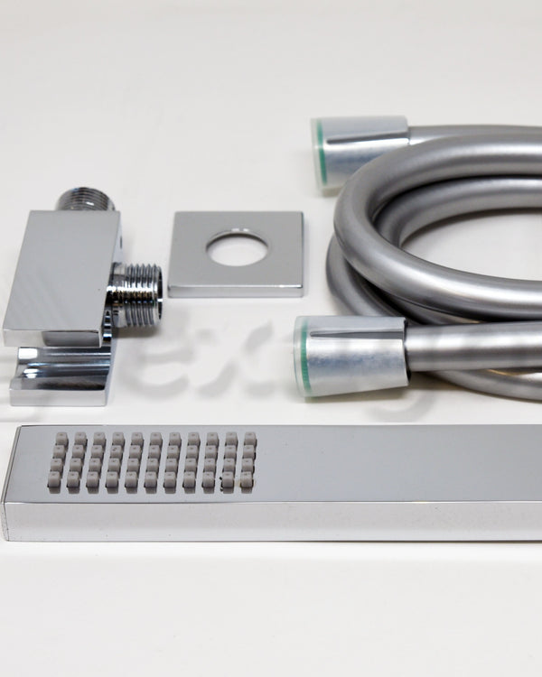 Set miscelatore doccia con soffione 25x25 quadro slim cromo Cromo Lucido, vista frontale della maniglia e della bocca di...