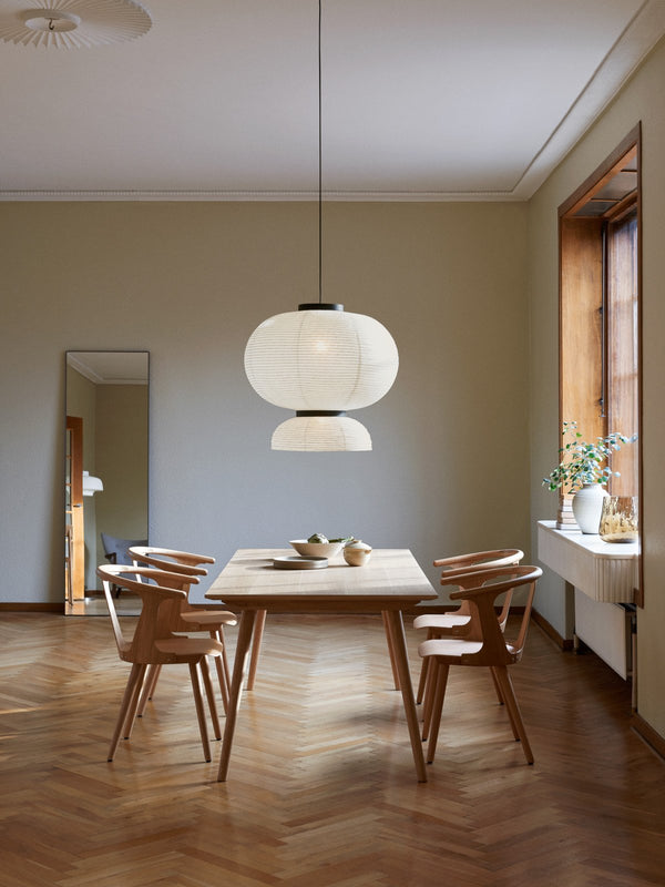 Lampada a sospensione 70 cm in carta di riso bianco avorio &Tradition Formakami JH5
