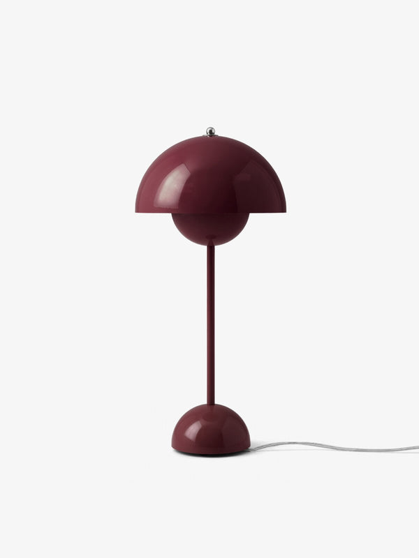 &Tradition Flowerpot VP3 Lampada da tavolo dark plum Purple, vista posteriore con attacco elettrico
