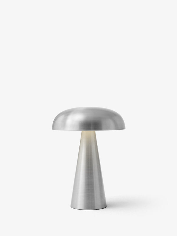 &Tradition Como Lampada fungo ricaricabile alluminium SC53 Alluminio, vista del design e della finitura