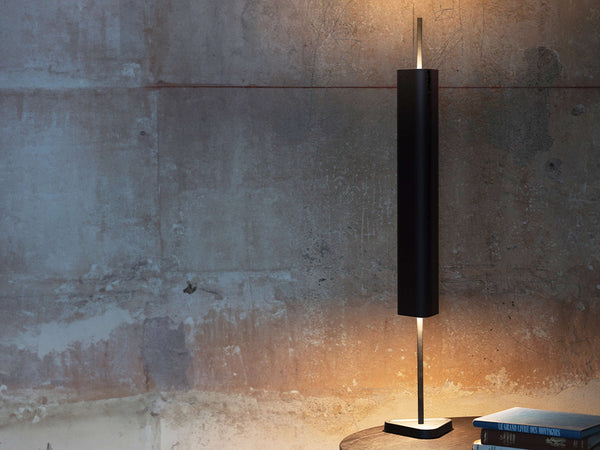 Lampada led da tavolo a basso abbagliamento 2700K con touch dimming in alluminio deep blue Emi Table 05 4380 ZY Flos