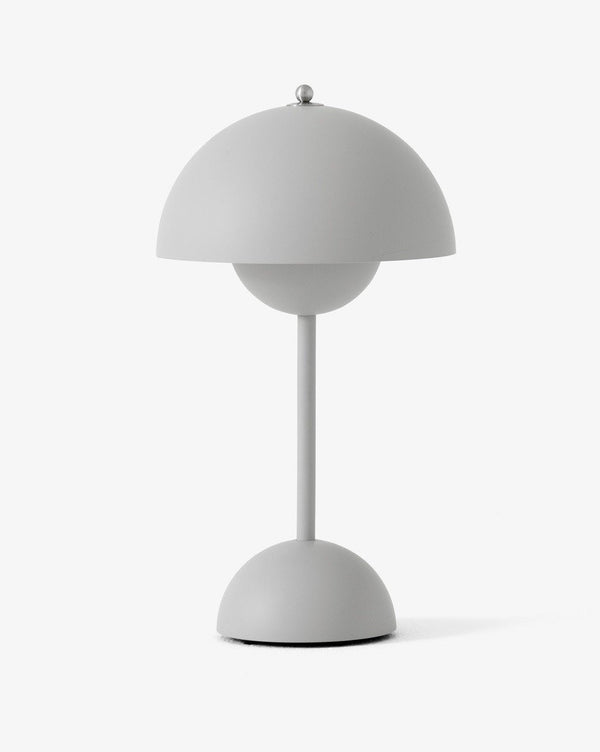 &Tradition Flowerpot VP9 Lampada ricaricabile grigio chiaro, particolare del diffusore luminoso