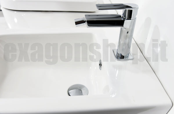 Coppia sanitari sospesi vaso e bidet con Sedile a Chiusura Rallentata Bianco Legend