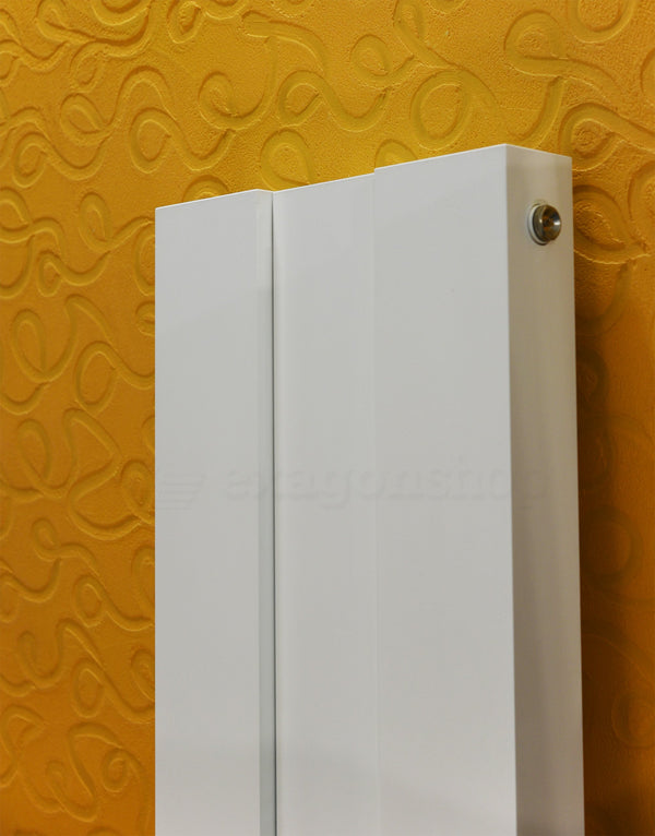 Radiatore 160x30 Verticale 3 Elementi interasse 150 Bianco Opaco Piano Shift Ridea