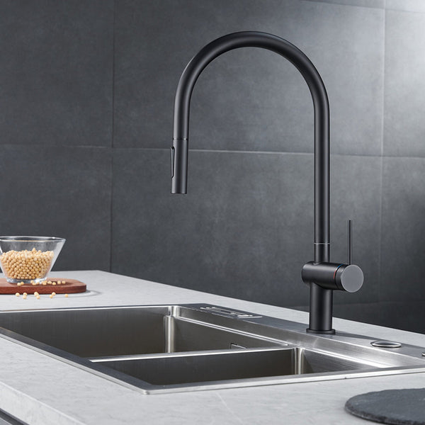 Rubinetto cucina bocca estraibile in ottone nero opaco Novara