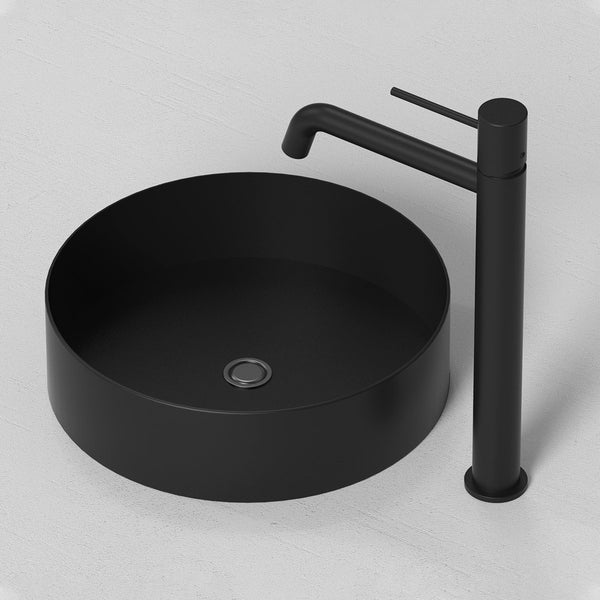 Coppia rubinetti lavabo alto e bidet in ottone nero opaco con flessibili Hidden