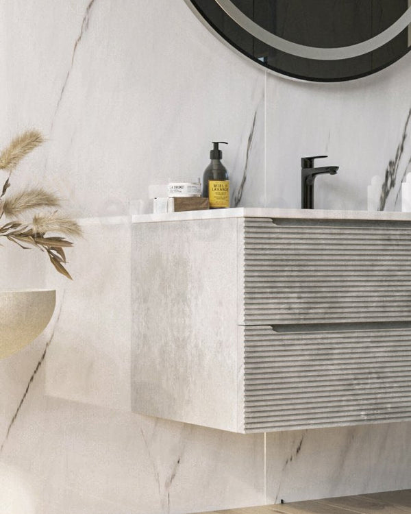 Mobile bagno grigio 100x45 San Marino con lavabo in con lavabo e rubinetteria, vista frontale su sfondo neutro - Exagonshop