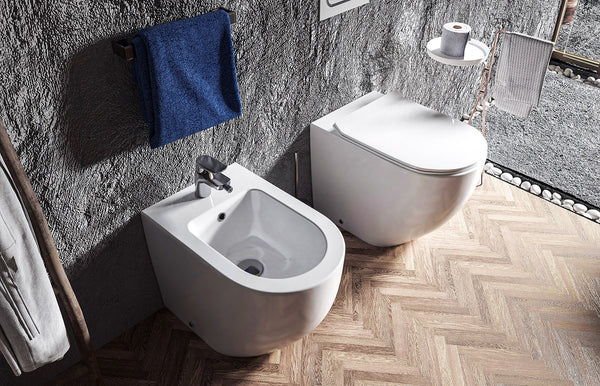 Sanitari filomuro ceramica vaso e bidet con sedile chiusura rallentata Linea Zeta