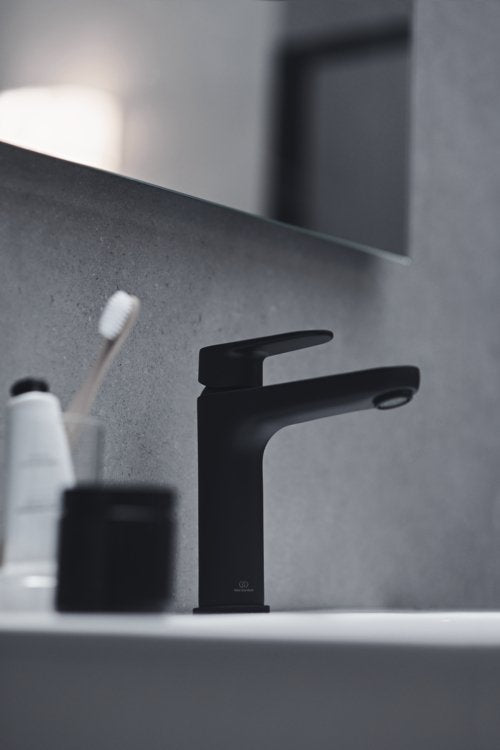 Ideal Standard Cerafine O Set Completo Rubinetteria Bagno Lavabo Doccia Bidet Nero Opaco Incasso Doccia Incluso A7193XG BD131XG BC705XG BD389XG