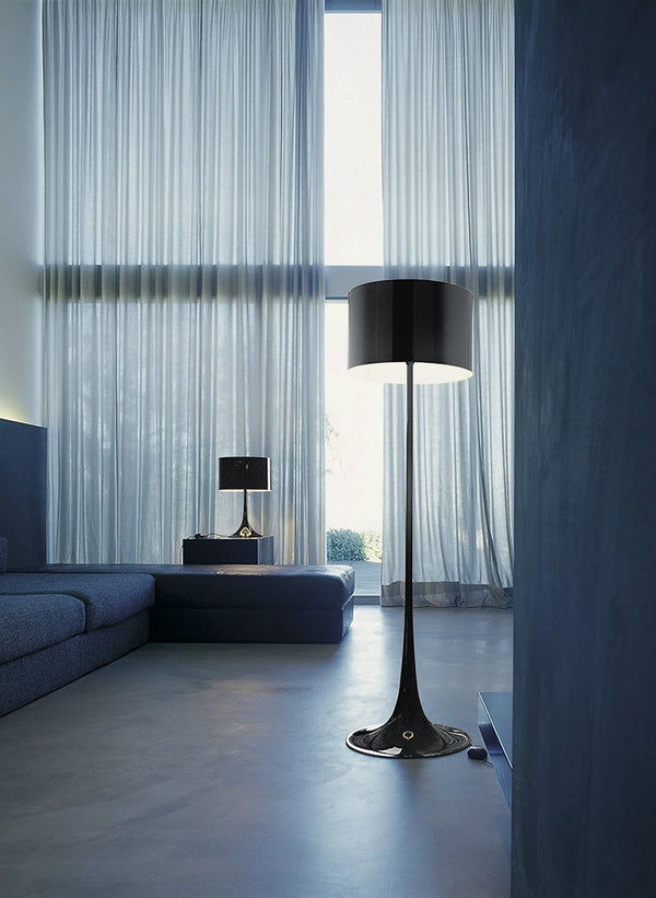 Flos Spun Light Floor Lampada a pavimento Nero lucido, vista del design e della finitura