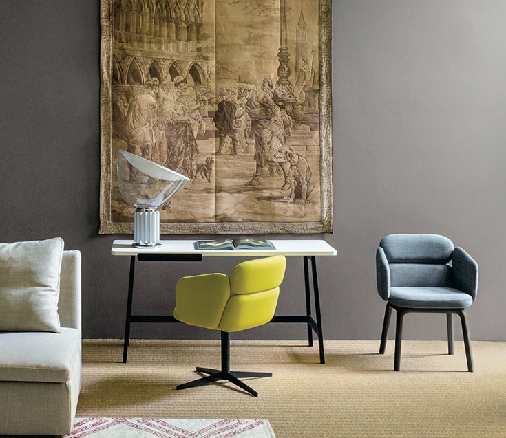 Flos TACCIA small lampada da tavolo luce indiretta riflessa, vista posteriore con attacco elettrico