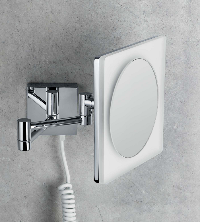 Colombo Design Annex Specchio Ingranditore A Led a Muro con lavabo e rubinetteria, vista frontale su sfondo neutro