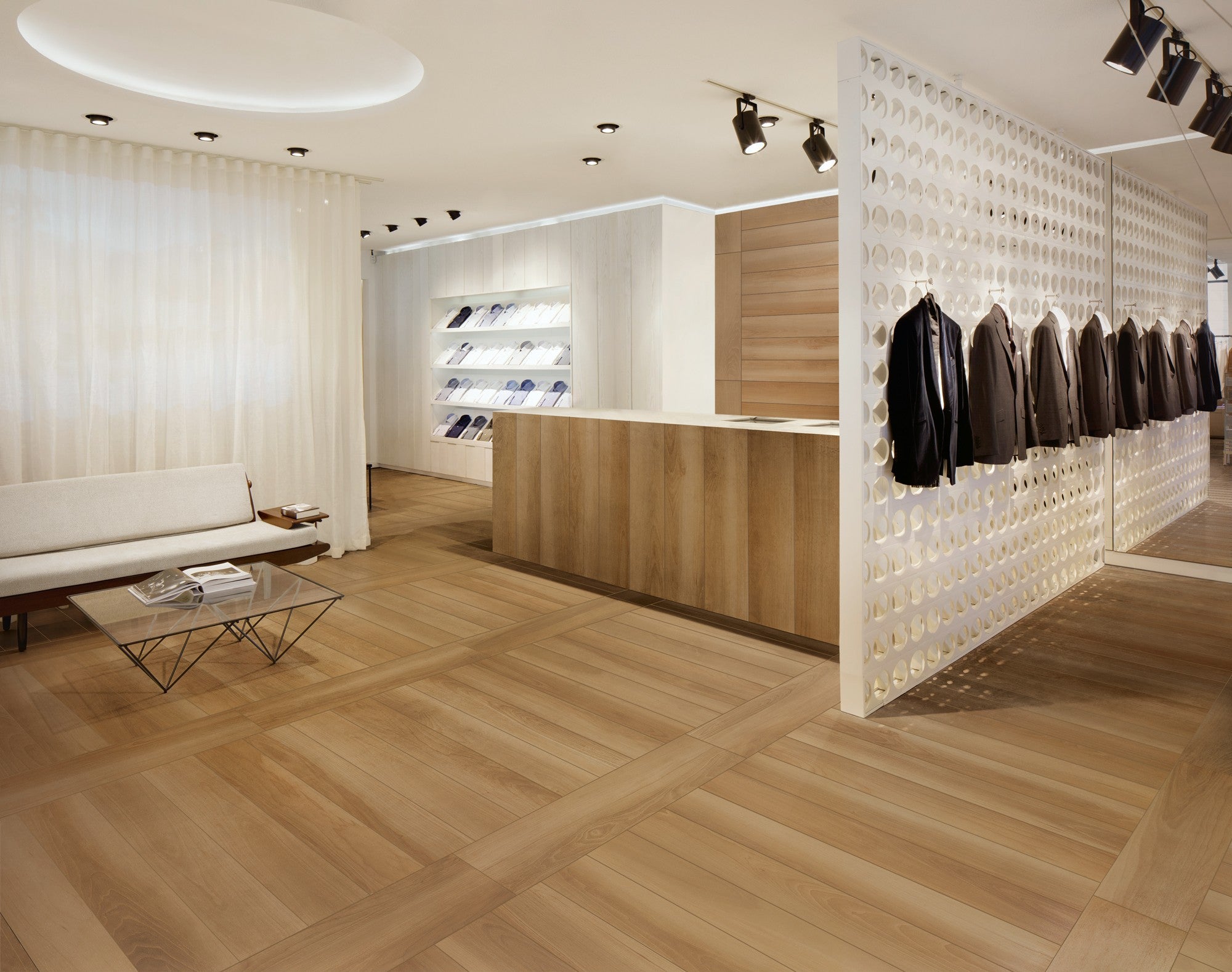 Pavimento 20x120 effetto parquet Rettificato Nordico Life in ambientazione completa, vista d'insieme della stanza
