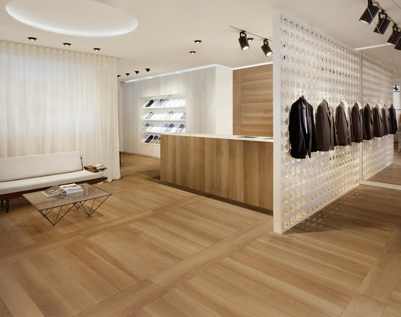 Pavimento 20x120 effetto parquet Rettificato Nordico Life in ambientazione completa, vista d'insieme della stanza