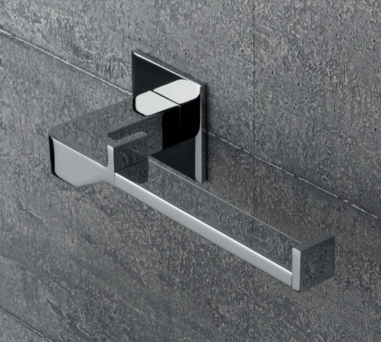Colombo Forever b2908 Porta Rotolo wc Cromo, dettaglio ravvicinato del materiale e dell'aggancio - Colombo Design