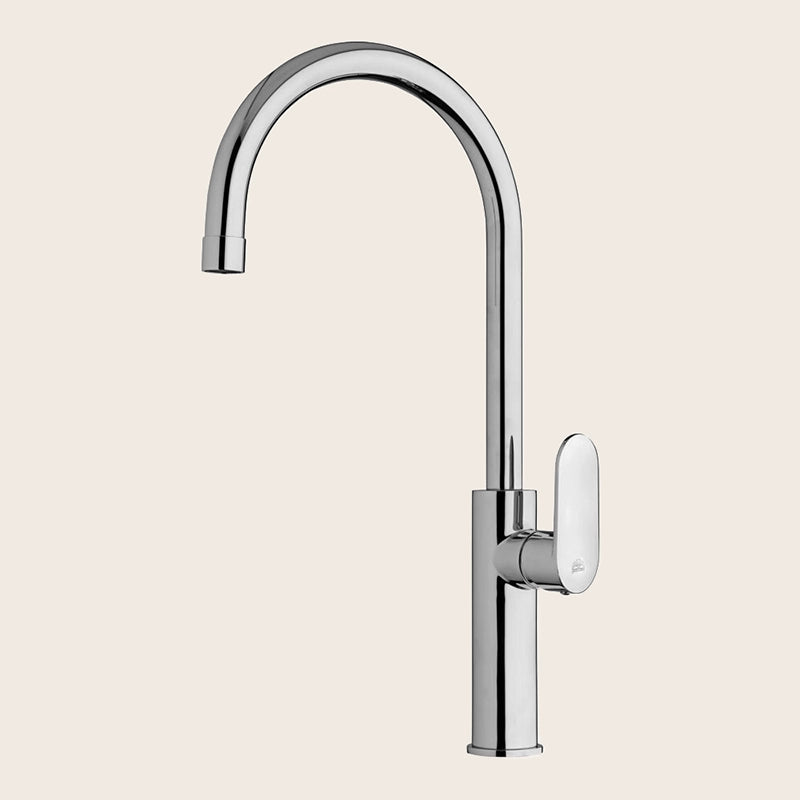 Paffoni Candy Ca180 Miscelatore lavello alto monoforo con installato su lavello, vista della bocca e della leva