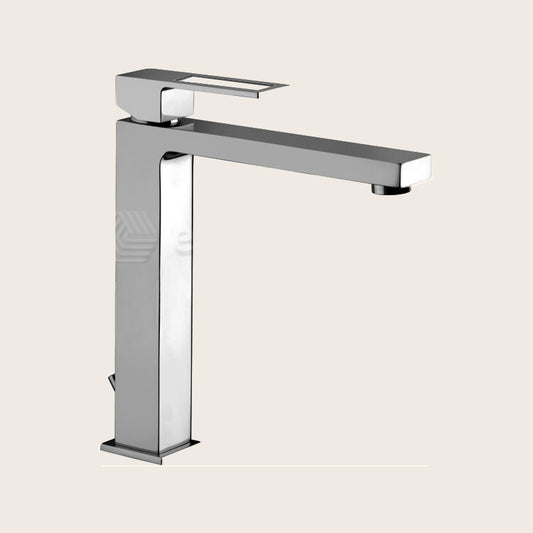 Paffoni Effe Ef081 Miscelatore Lavabo Alto Prolungato Senza ambientato su piano bagno con accessori