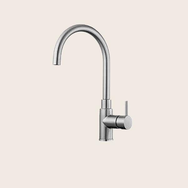 Paffoni Steel2180 Miscelatore Lavello cucina in Acciaio installato su lavello, vista della bocca e della leva