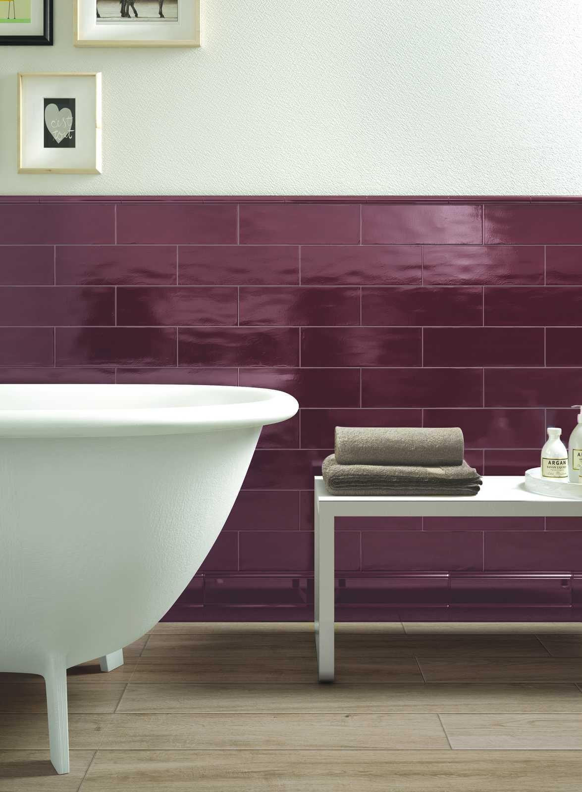 Pavimento 15x90 effetto parquet in Gres Porcellanato Taupe in naturale, superficie e texture ravvicinata del gres