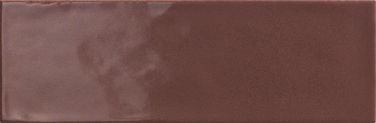 Rivestimento 10x30 purple Glossy in pasta bianca 7,5 mm in lucido, superficie e texture ravvicinata del gres