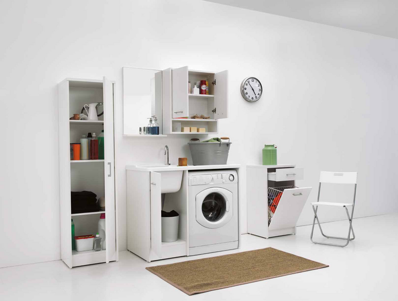 Colavene Domestica 106x50 lavatoio vasca Sinistra porta installato su lavello, vista della bocca e della leva