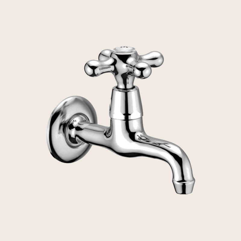 Paffoni Iris Irv209 Rubinetto Prolungato Cromato ambientato su piano bagno con accessori